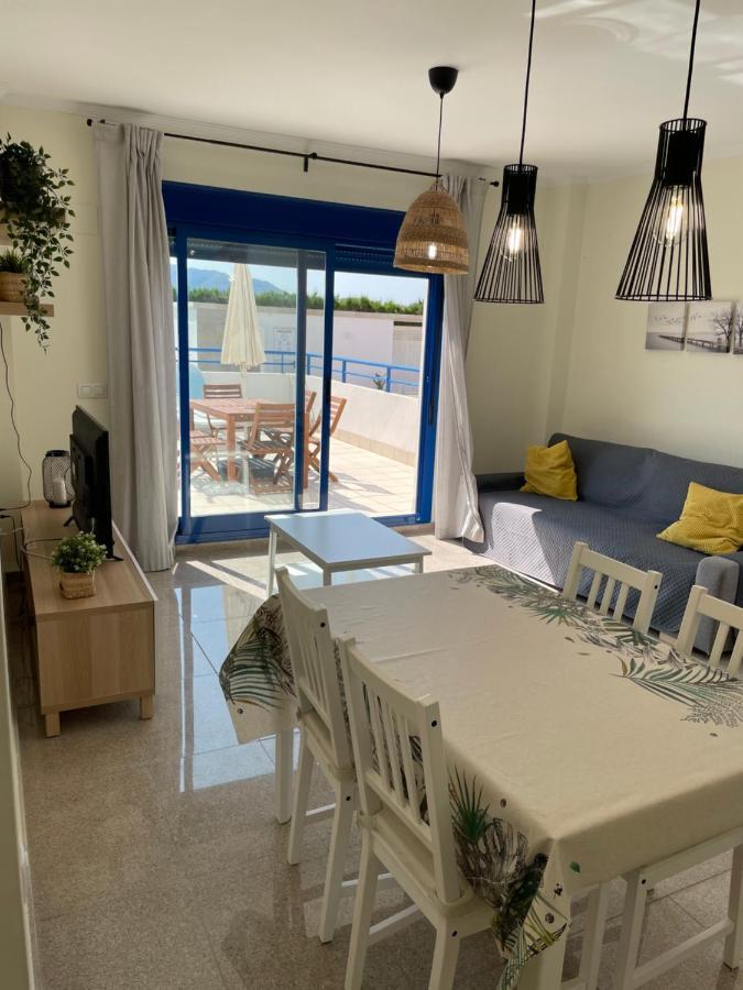 4 Personas, Amplias Terrazas Y 2oo Mt De La Playa Apartment Denia